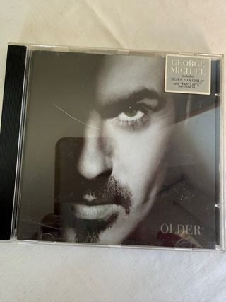 CD Beatles Héroes Queen Estopa último la fila