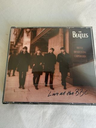 CD Beatles Héroes Queen Estopa último la fila