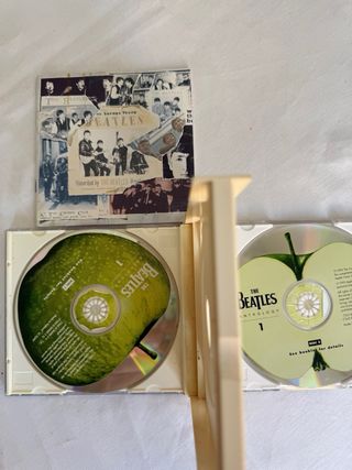 CD Beatles Héroes Queen Estopa último la fila