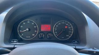 Volkswagen Golf 1.6 FSI