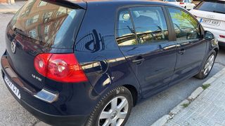 Volkswagen Golf 1.6 FSI
