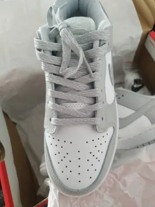 Nike Dunk High Gris y Blanco