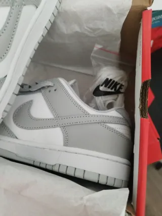 Nike Dunk High Gris y Blanco