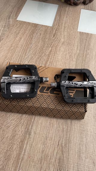 Pedales de plataforma, Aluminio