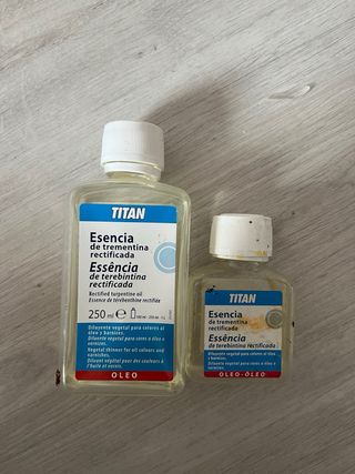 Maletín de pinturas acuarelas y pinceles