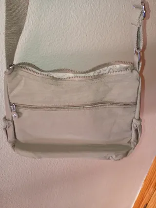 Bolso bandolera Baisitu beige con bolsillos