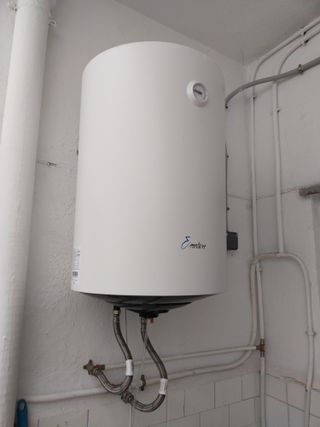 Calentador agua eléctrico 80L nuevo