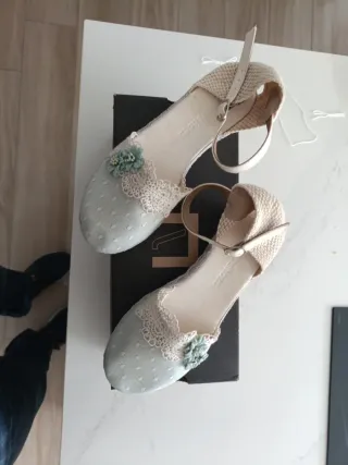 Esparteñas comunión beige y verde agua talla 34/35