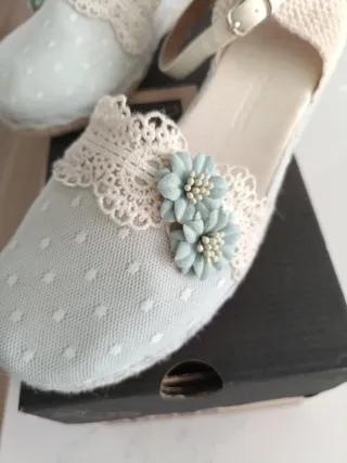 Esparteñas comunión beige y verde agua talla 34/35