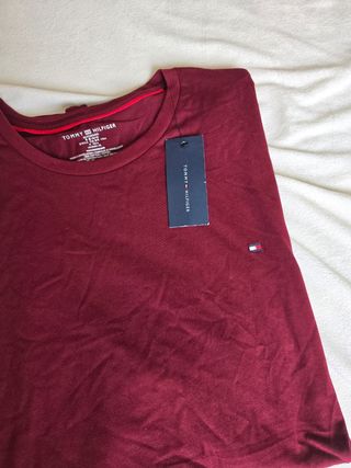 Camiseta Tommy Hilfiger Talla XL.