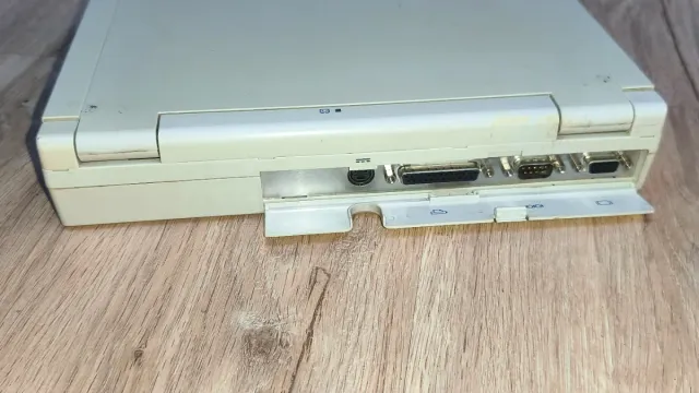 Portátil RETRO Zenith Data Systems ZDS-625nl i386