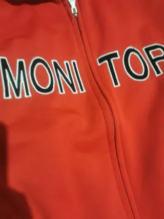 Lote de chaquetas deportivas