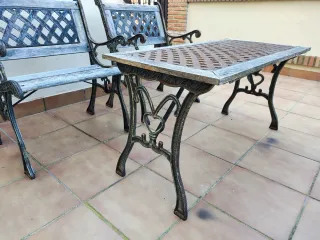 Conjunto jardín forja y madera