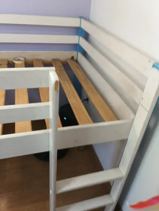 Cama infantil con tobogán
