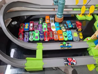 Lote Pistas y Coches Hot Wheels