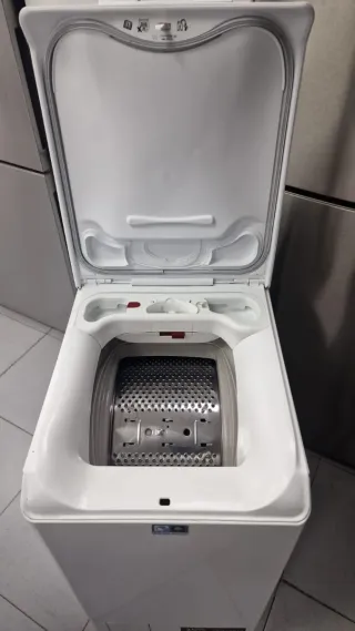 Lavadora AEG Carga Superior 6kg