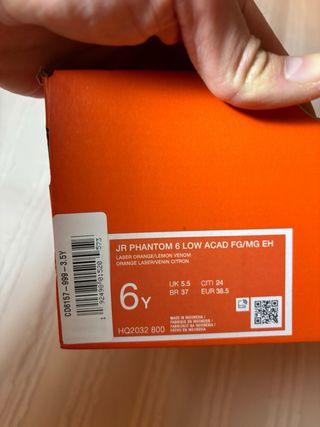 Botas Fútbol Nike Niño Talla 38,5.