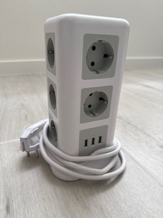 Regleta Tessan 11 Enchufes + 3 USB