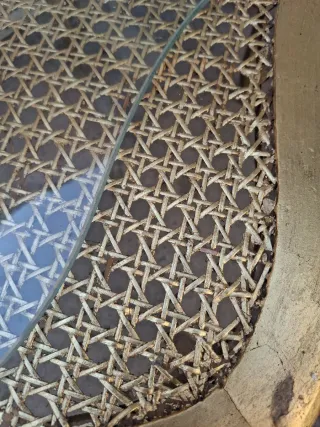 Mesa auxiliar antigua caña y madera