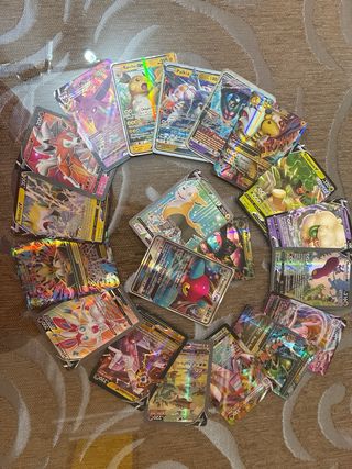 Cartas Pokémon Variadas