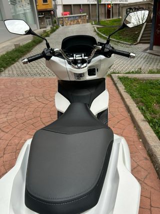Honda PCX 125 2020 Blanca