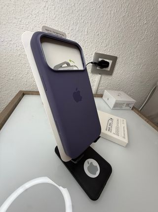 Funda MagSafe iPhone 17 Pro/Max Morada
