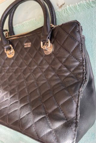 Bolso Guess Piel Negro Acolchado