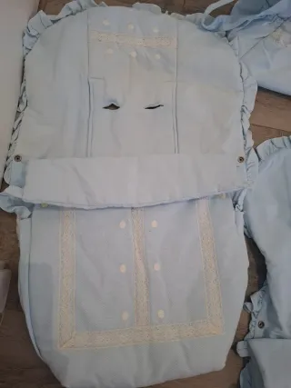 Conjunto completo para silla bebé Artesania Chari