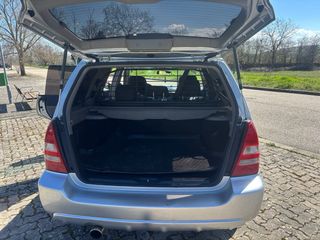 Subaru Forester 2.0xt