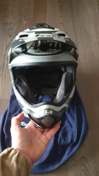 Casco Arai MX V