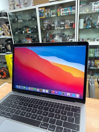 MacBook Pro 2017 13” i5 8GB RAM 128GB SSD