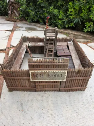 Fort Bravo fuerte de madera de vaqueros