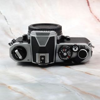 Cámara Nikon FM2 + Objetivo 50mm f/1.4