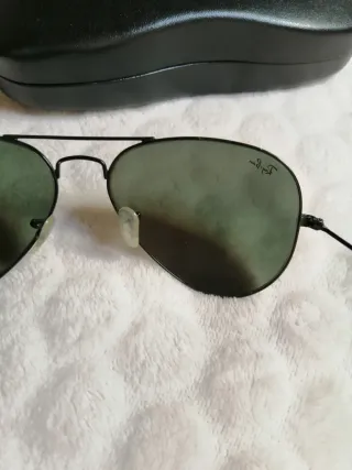 Occhiali da sole Ray-Ban Aviator neri