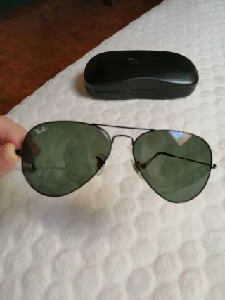 Occhiali da sole Ray-Ban Aviator neri