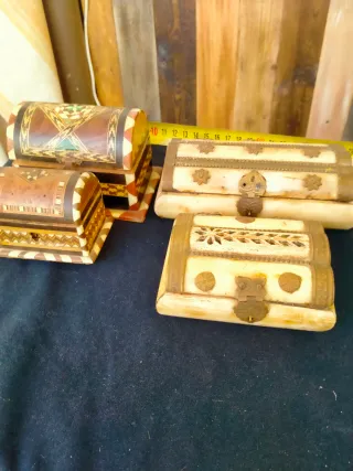 Cajas joyero hueso y metal con flores