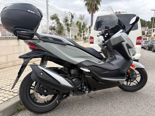 Honda Forza 350 Gris