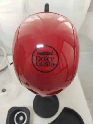 Cafetera Dolce Gusto Roja