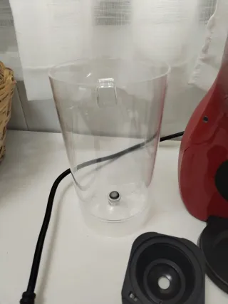 Cafetera Dolce Gusto Roja