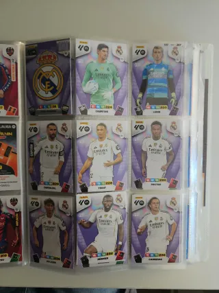 Álbum Adrenalyn XL 25-26 + Act + Balones oro