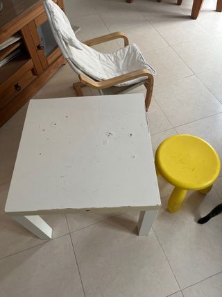 Sillón Conjunto infantil: sillón, mesa y taburete
