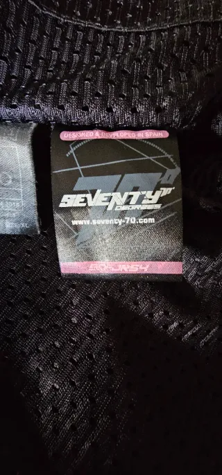 Chaqueta Moto SEVENTY Negra con Protecciones