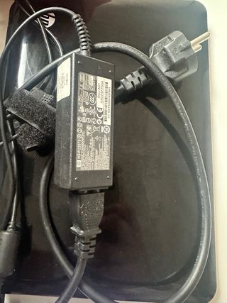 Mini portátil HP 110 negro