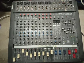 Mesa de mezclas Dynacord PowerMate 1000