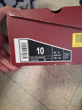 Zapatillas Under Armour Negras y Blancas