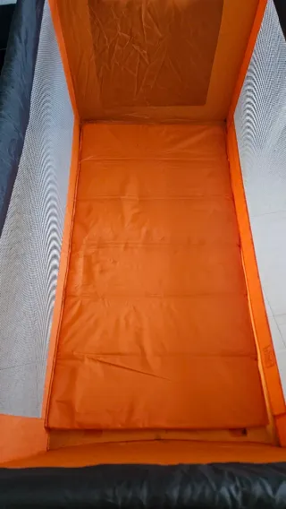 Cuna de viaje plegable naranja + regalo colchon