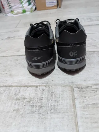 Zapatillas Reebok Batman Negras y Grises