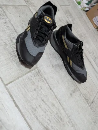 Zapatillas Reebok Batman Negras y Grises