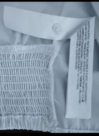 Camisa Stradivarius XS Blanca. Completamente nuev