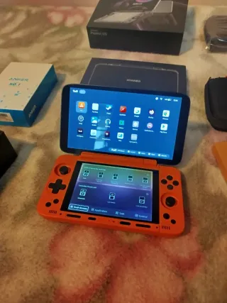 AYANEO Pocket DS modelo Starry Yellow